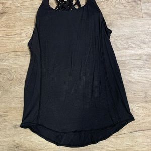 Lululemon tank with built in bra size 6